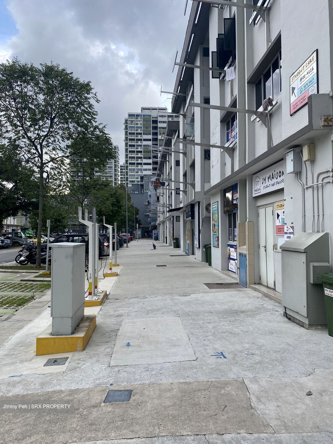 Ang Mo Kio Avenue 6 (D20), Shop House #567694201